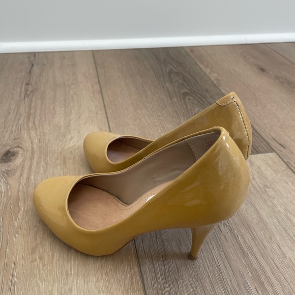 Steve Madden Heels - Picture 5 of 9